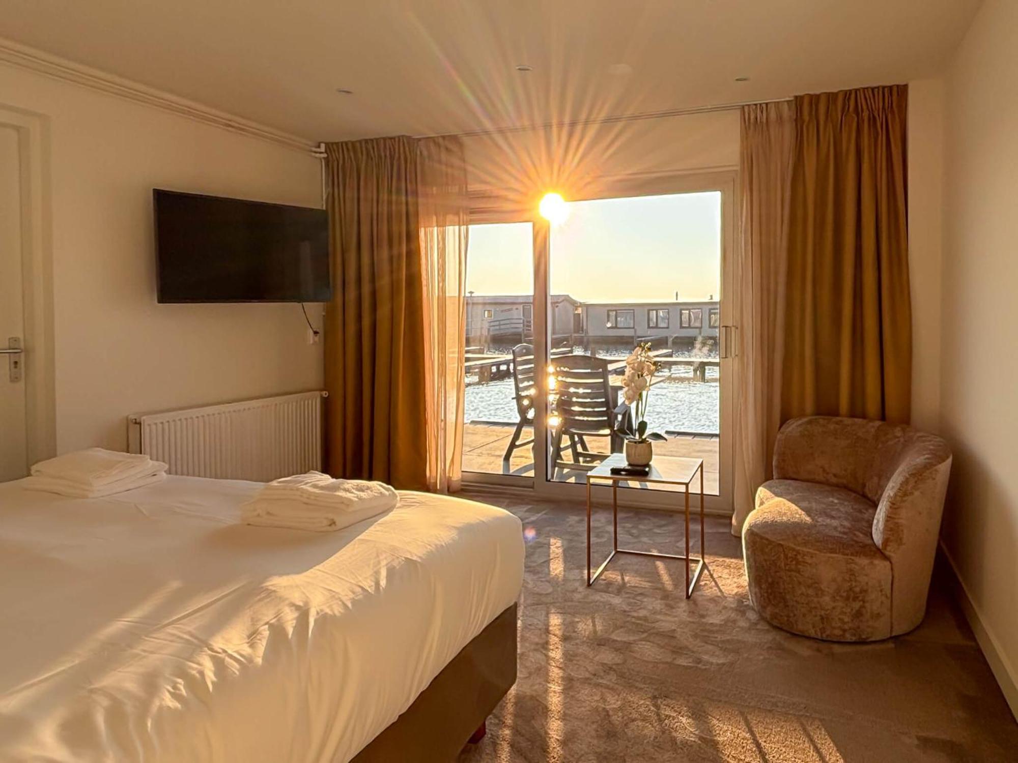 Visserslust Rooms, Apartments And Houseboats Vinkeveen Exterior foto